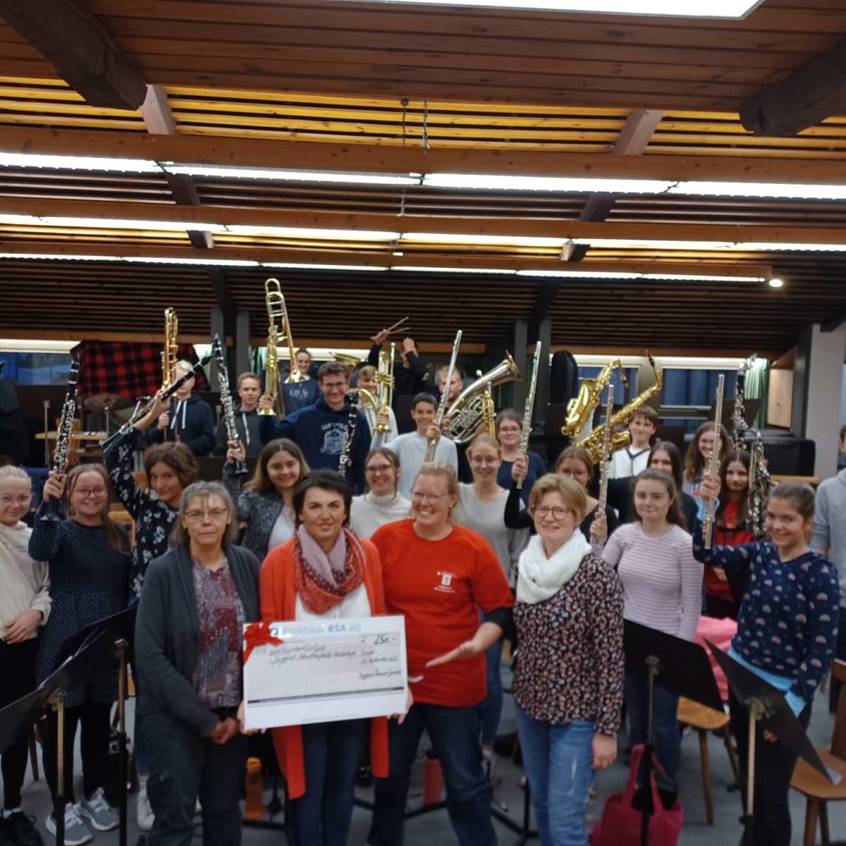 Soyener Frauen Gemeinschaft unterstützt Jugendblaskapelle Wasserburg